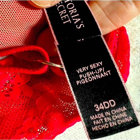 VICTORIA SECRETS 34DD VERY SEXY PUSH UP BRA WITH COOL NECK COLLAR OPENS/CLOSES - Picture 5 of 8